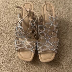 Elegant Women's Sandals with Rhinestone Detailing (New)